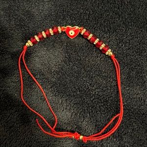 It’s a heart bracelet and the texture feels right!